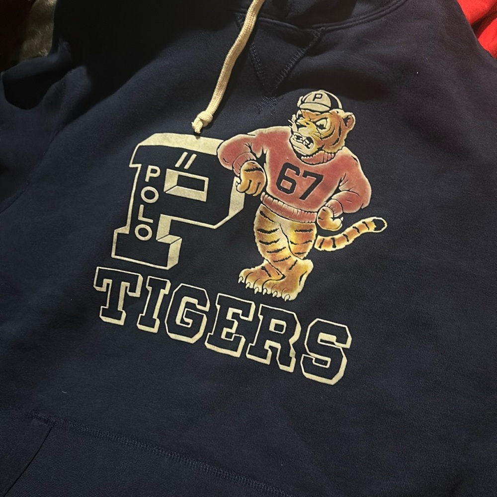 Polo sweater
